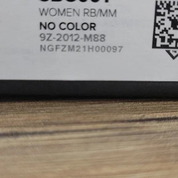 Converse shoes Brand new in the box authentic uper textile. - Picture 13 of 13